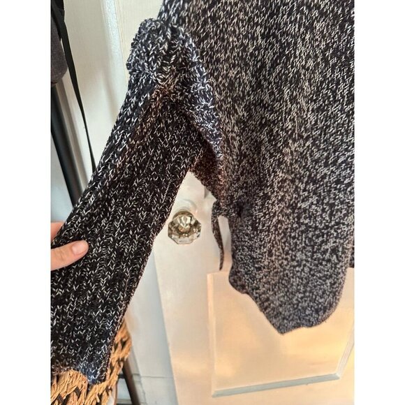 Lord & Taylor design lab women’s size medium sweater - Picture 8 of 10